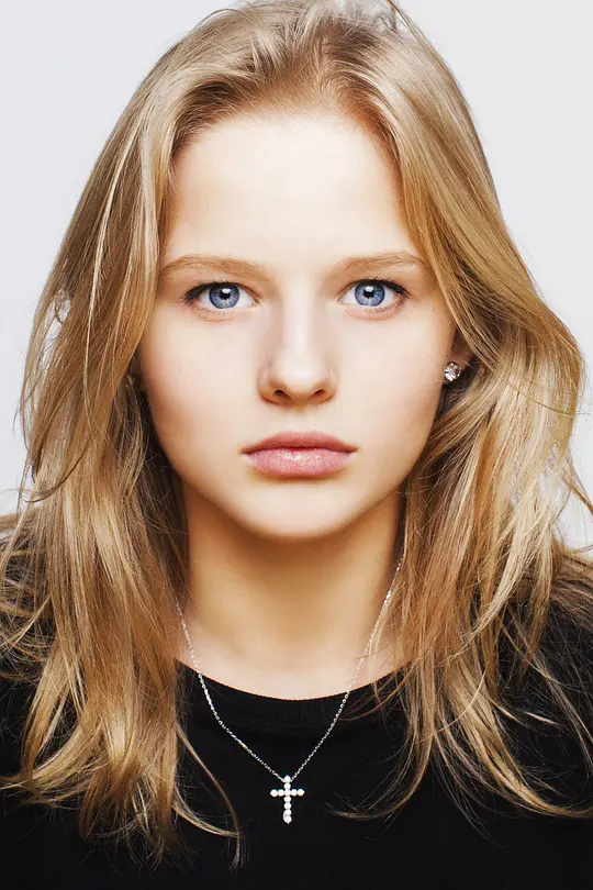 亚历山德拉·伯蒂奇 Alexandra Bortich
