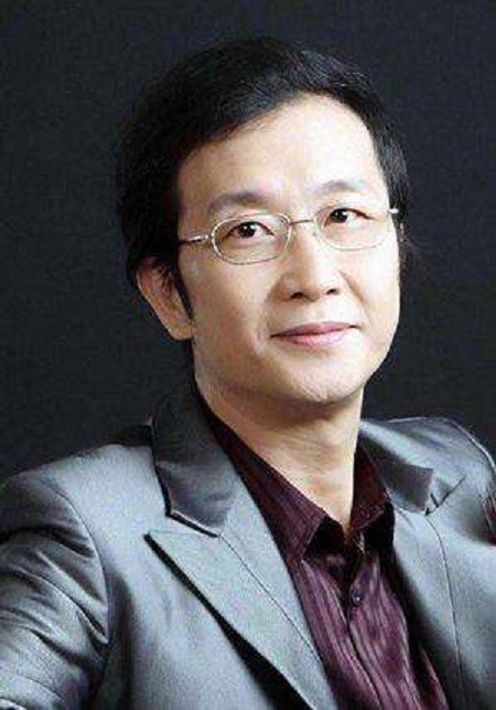 尹鸿 Hong Yin