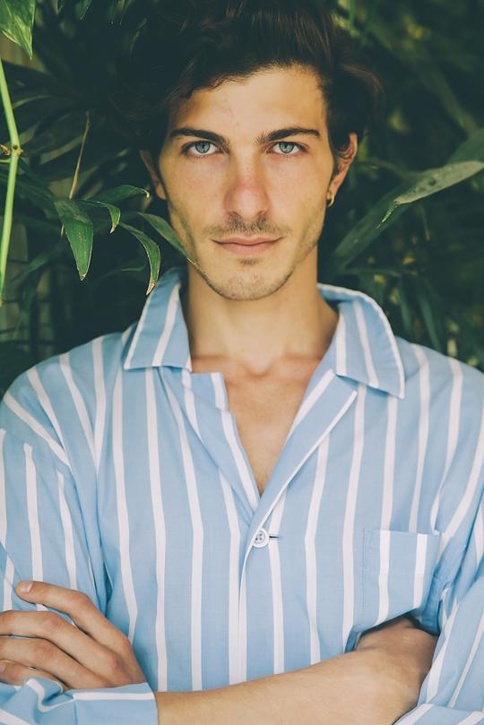 加布里埃尔·奥姆里·卢卡斯 Gabriel Omri Loukas