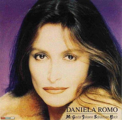 丹妮拉·罗莫 Daniela Romo
