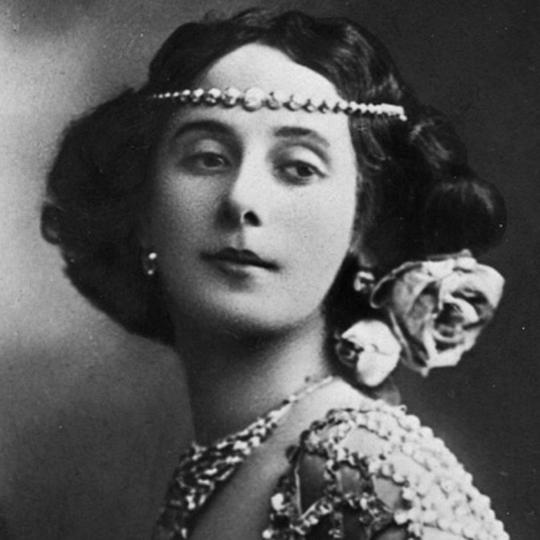 安娜·巴甫洛娃 Anna Pavlova