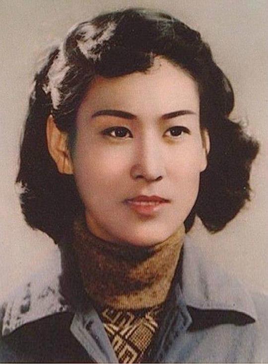 孙静贞 Jingzhen Sun