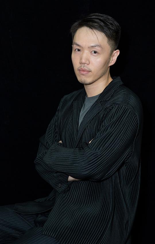 侯逍遥 Xiaoyao Hou