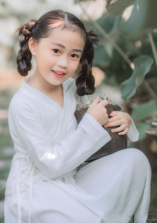 李木子 Muzi Li