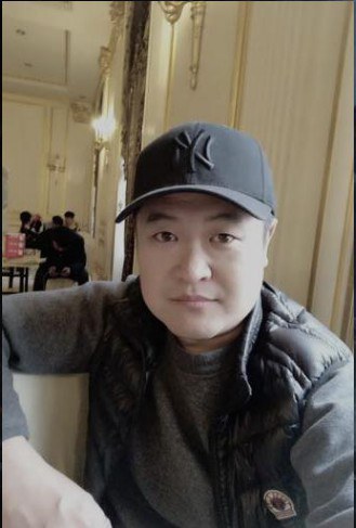 李洋 Yang Li