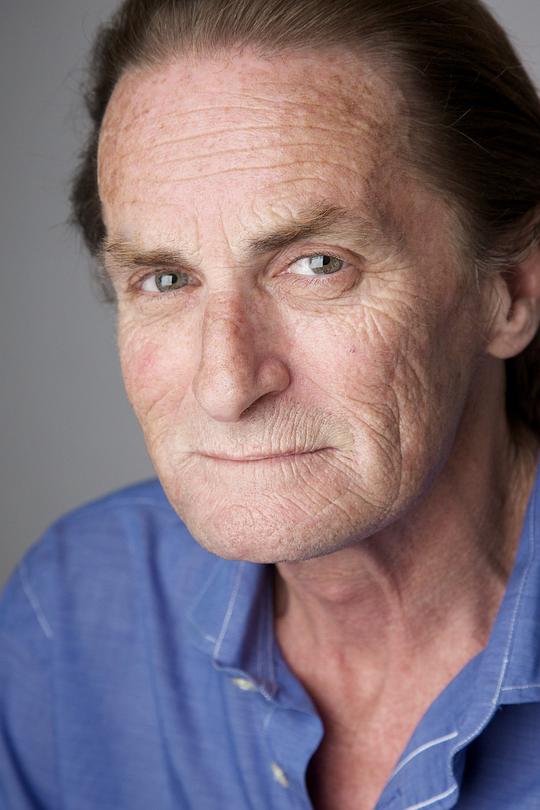 米克·英纳斯 Mick Innes
