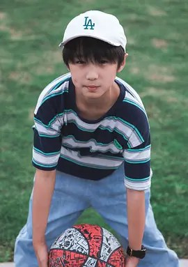 凌梓牧 Zimu Ling