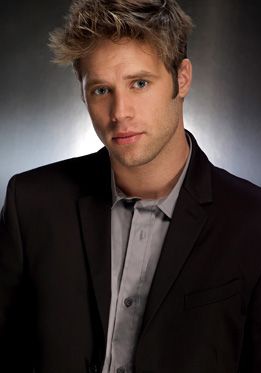 肖恩·西珀斯 Shaun Sipos