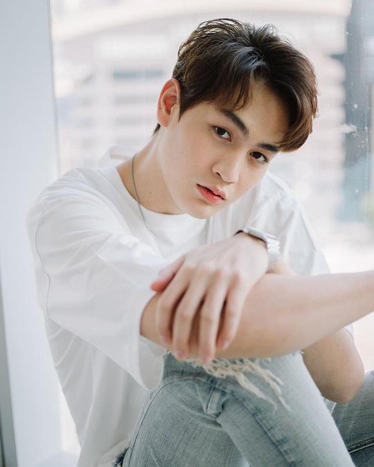 塔纳帕特·塔纳查坤皮桑 Thanapat Thanachakulphisan