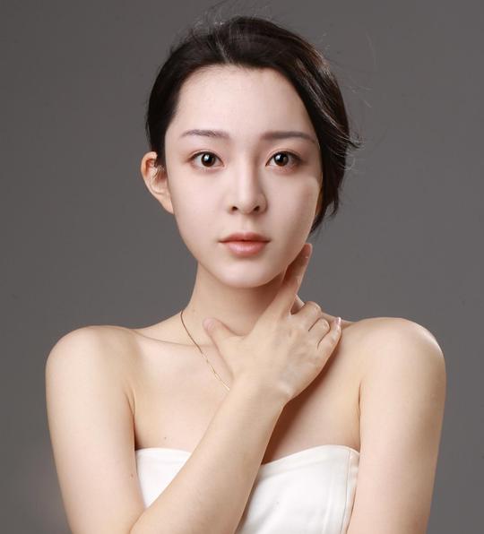 关美婷 Meiting Guan