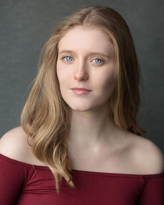 艾拉·贾维斯 Ella Jarvis