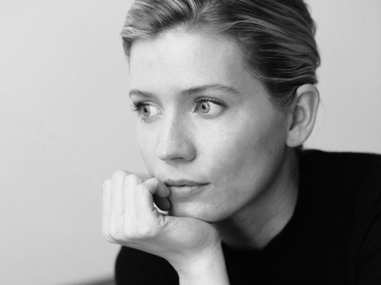 艾米莉·雷普 Emily Lape