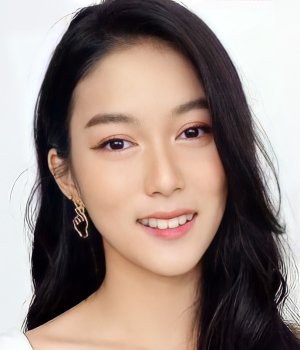 芝娜拉迪·安努彭芘彩 Chinaradee Anupongpichat