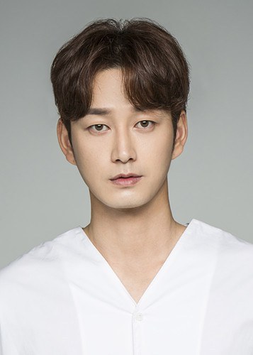 李贤旭 Hyun-wook Lee