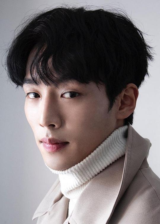 李基泽 Lee Gi-taek