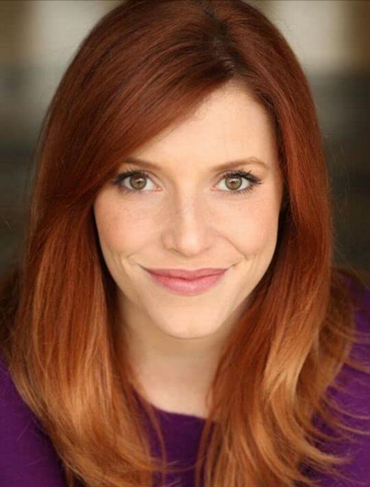 塔拉 佩里 Tara Perry