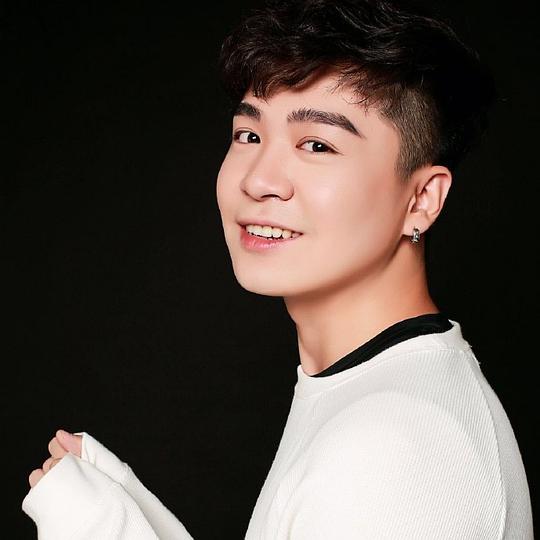 安子鉴 Zijian An