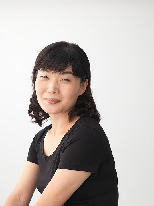 弘中麻紀 Maki Hironaka