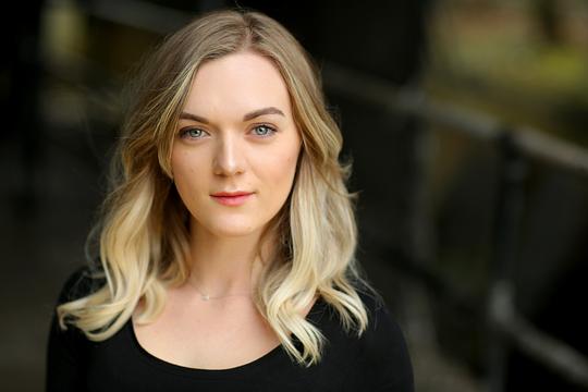 克洛伊·哈里斯 Chloe Harris