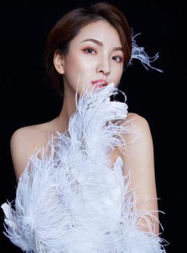 包彦希 Yanxi Bao
