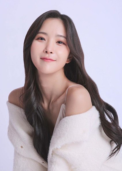 赵贤荣 Hyun-young Cho