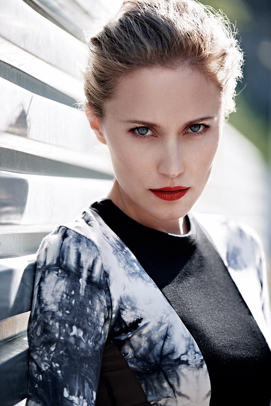 特雷扎·萨博瓦 Tereza Srbova