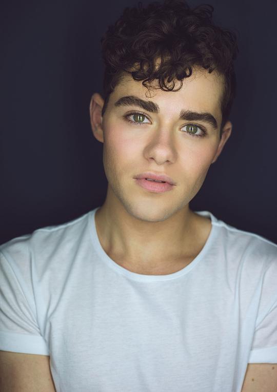 米沙·奥谢洛维奇 Misha Osherovich