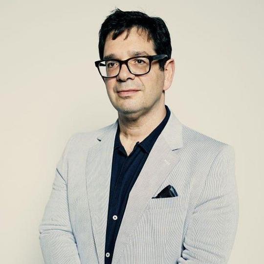 彼得·埃泰德吉 Peter Ettedgui