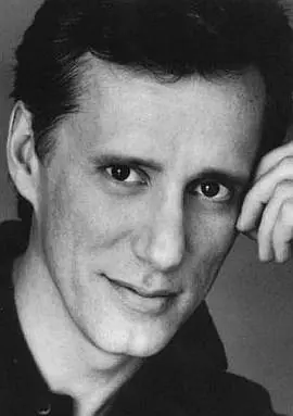 詹姆斯·伍兹 James Woods