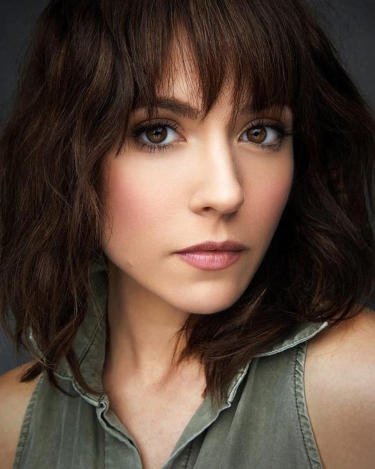 布鲁克·尼文 Brooke Nevin