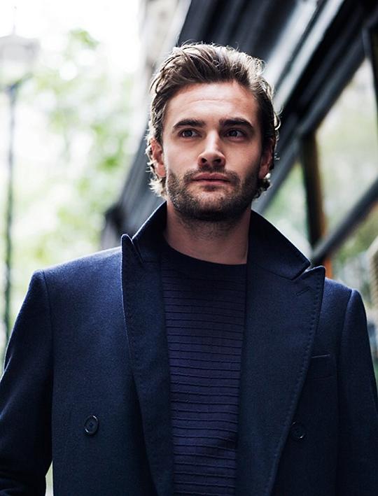 汤姆·巴特曼 Tom Bateman