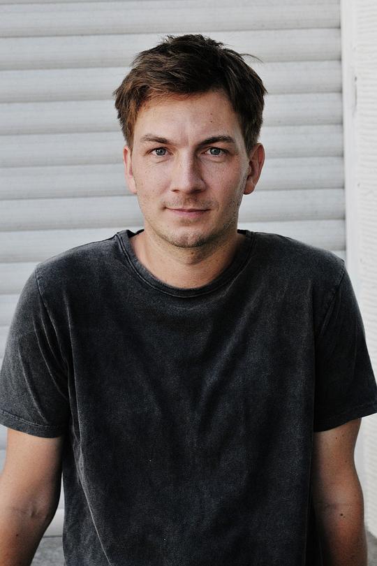 约翰尼斯·基纳斯特 Johannes Kienast