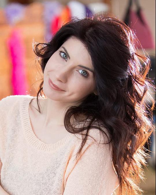 卡特琳·E·纽贝里 KateLynn E. Newberry