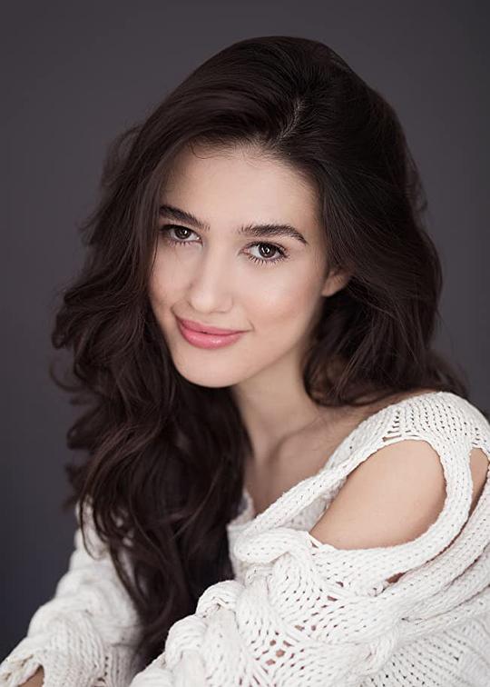 曼德琳娜·贝拉柳·伦 Madalina Bellariu Ion