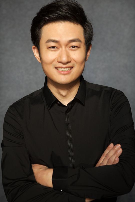 冯钶予 Keyu Feng