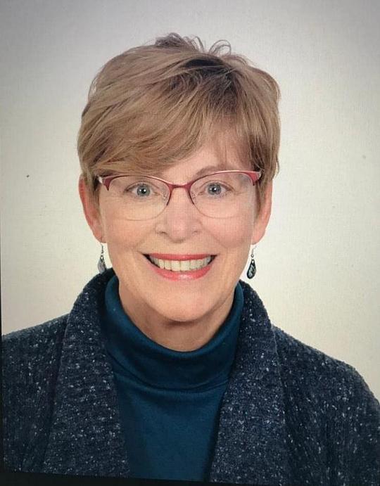 桑德拉·泼萨内科豪斯 Sandra Personnic-House