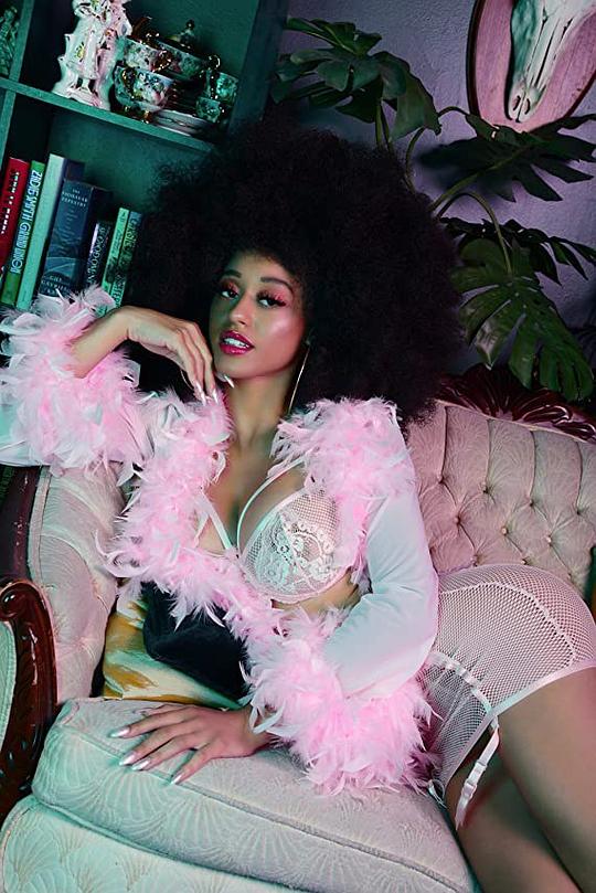 斯图米·玛雅 Stormi Maya