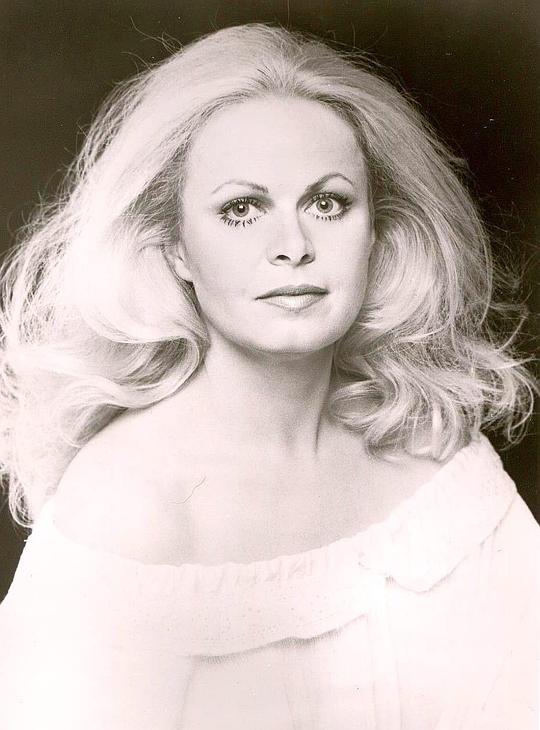 萨莉·斯特拉瑟斯 Sally Struthers