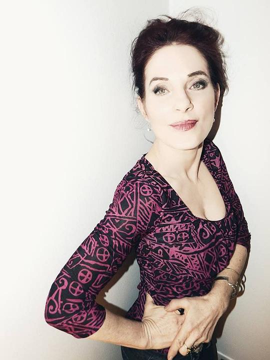 海伦妮·尤迪 Helene Udy