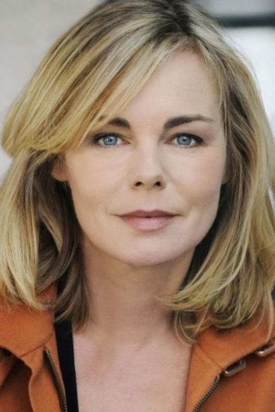 萨斯基亚·瓦伦西亚 Saskia Valencia