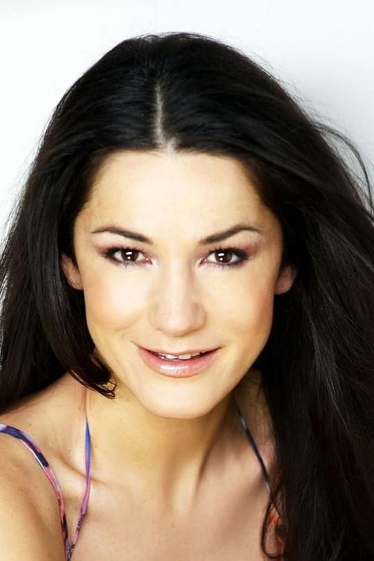 玛丽拉·阿伦斯 Mariella Ahrens