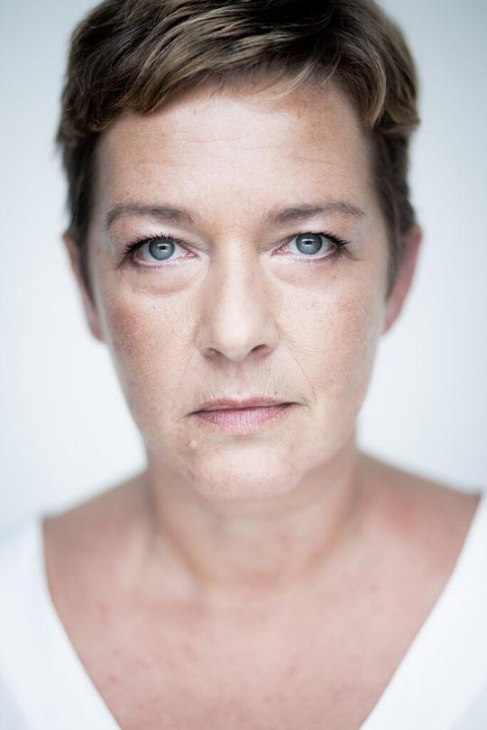 伊莎贝尔·范·赫克 Isabelle van Hecke