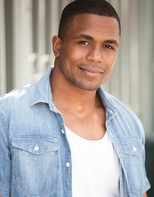 吉·亚历山大 Gee Alexander