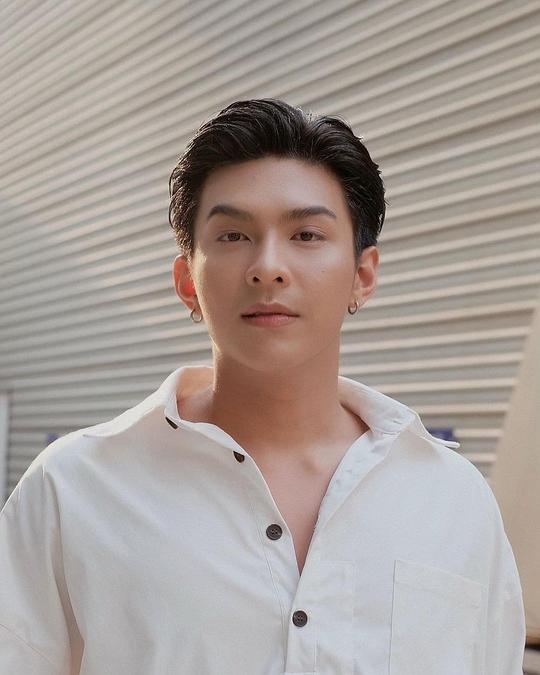 塔纳功·斯里班宗 Thanakorn Sribanjong