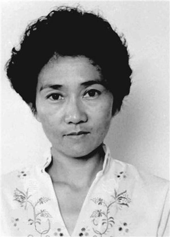 李容 Rong Li
