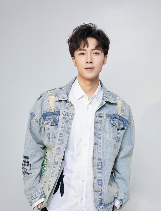 于轩晨 Xuanchen Yu