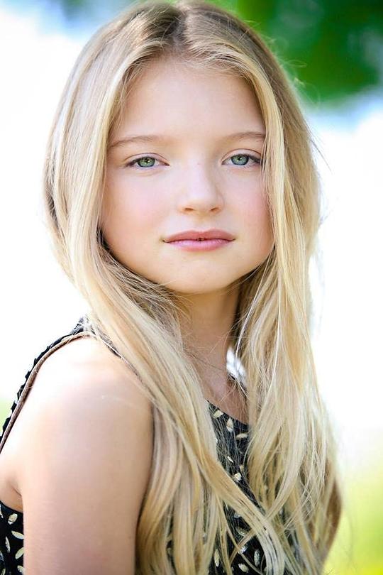 Shae Smolik Shae Smolik