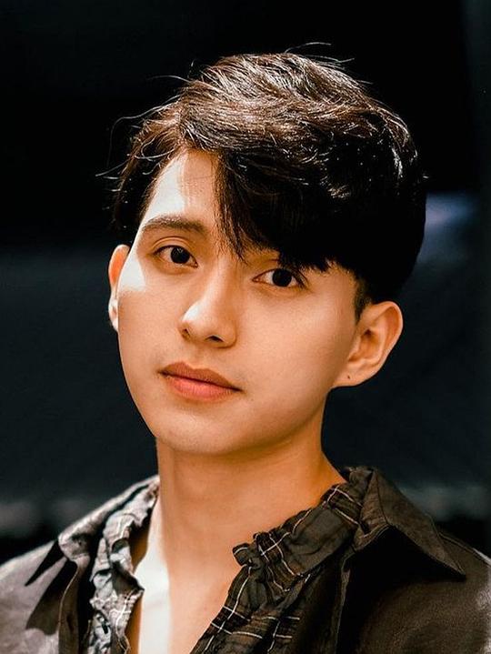 帕岚尤·苏克萨姆兰 Prarunyu Sooksamram