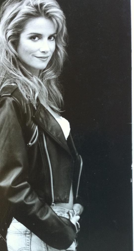 伊丽莎白·兰贝特 Elizabeth Lambert