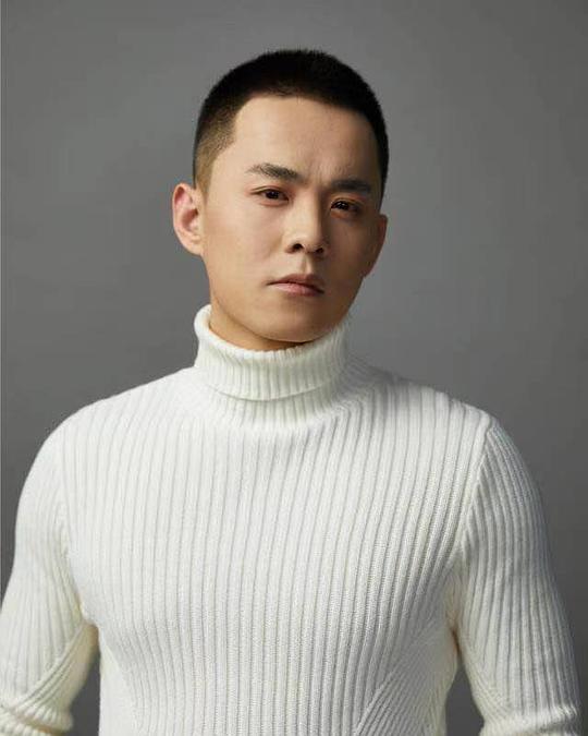 曲家辉 Jiahui Qu